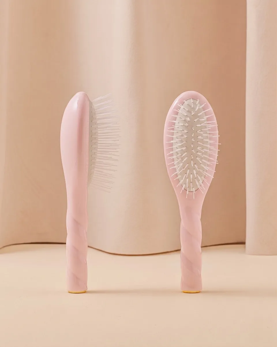 la-bonne-brosse-n-07-l-intense-petite-brosse-d-m-lante-stimulante-rose-lilas image 1