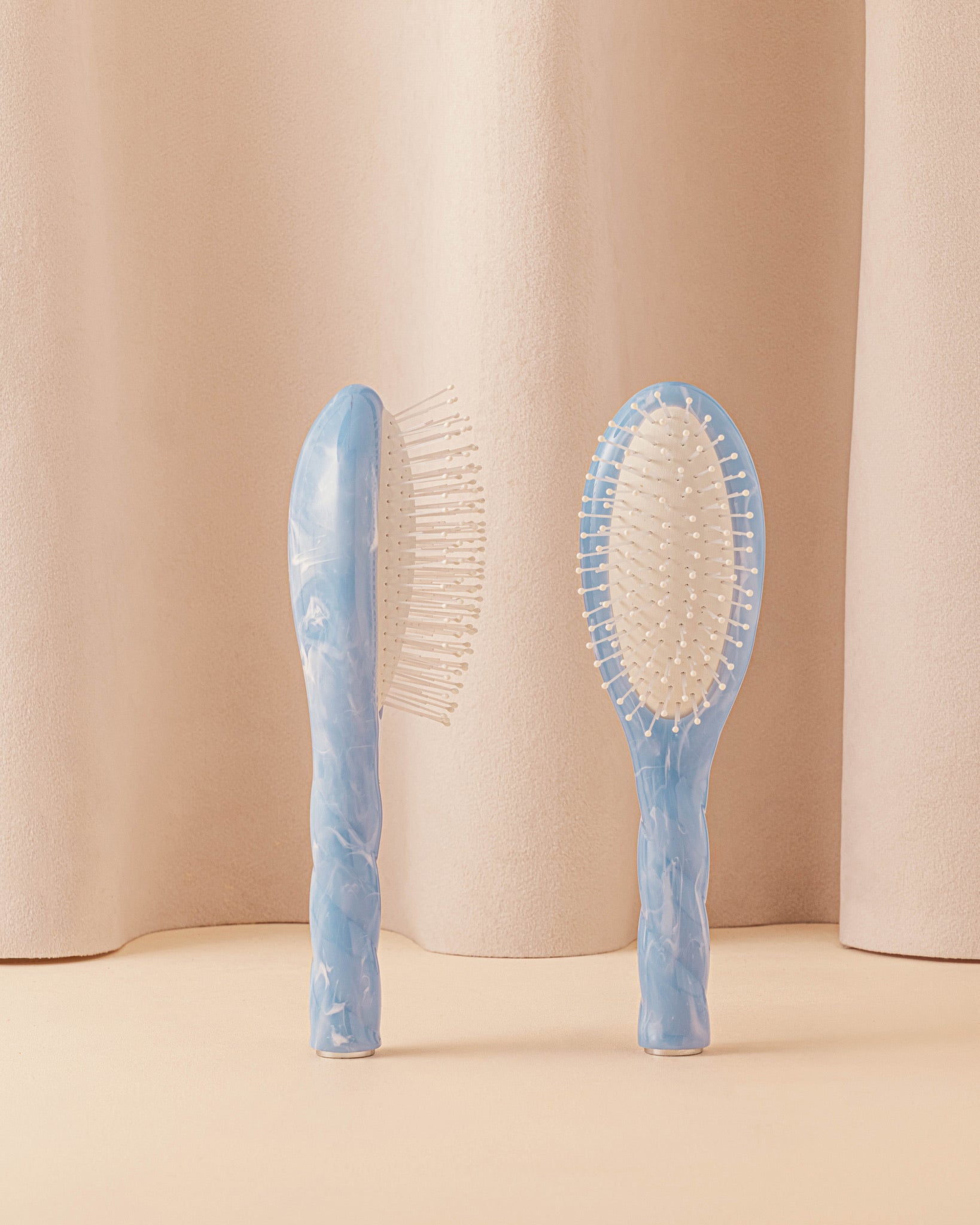la-bonne-brosse-petite-brosse-n-01-salty-gelato-bleu-pochon-duo-dition-roseanna image 5