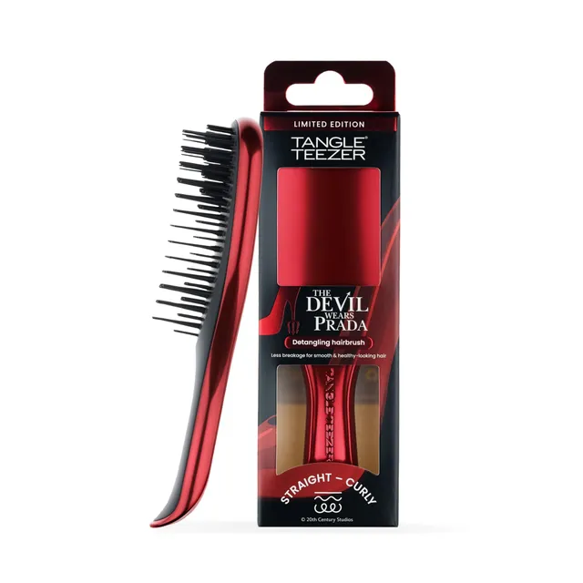 tangle-teezer-ultimate-detangler-chrome-rouge-x-the-devil-wears-prada-brosse-d-m image 1
