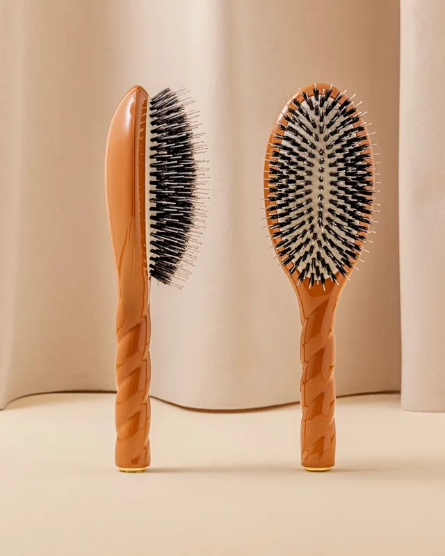 la-bonne-brosse-n-02-la-brosse-d-m-lante-soin-l-indispensable-terracotta image 1