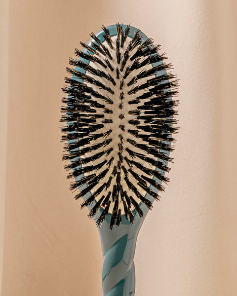la-bonne-brosse-n-01-la-brosse-brillance-soin-l-universelle-bleu-encre image 4