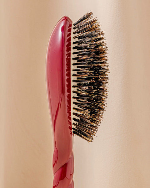 la-bonne-brosse-n-01-la-brosse-brillance-soin-l-universelle-rouge-cerise image 5