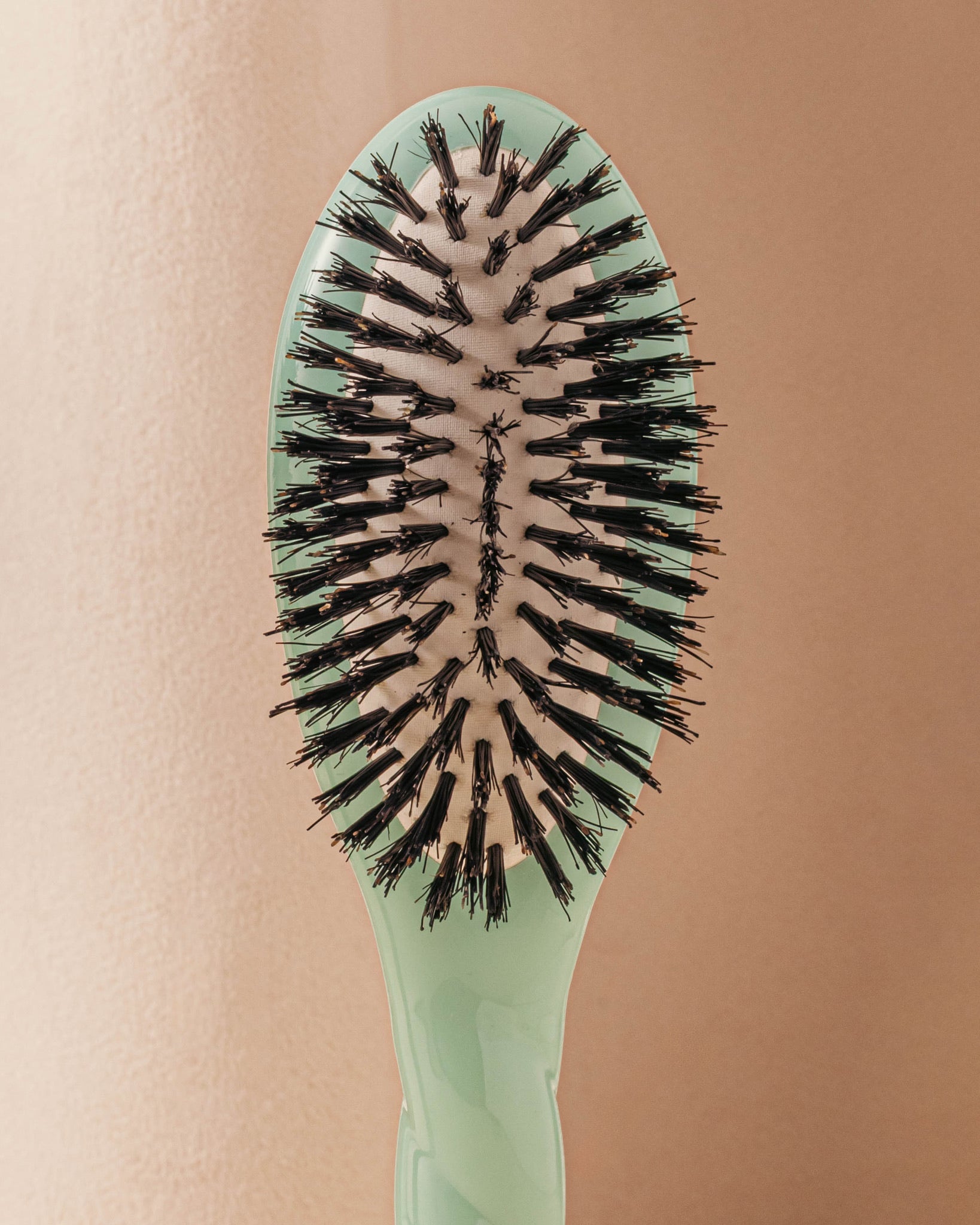 la-bonne-brosse-n-01-la-petite-brosse-brillance-soin-l-universelle-bleu-lagon-di image 4