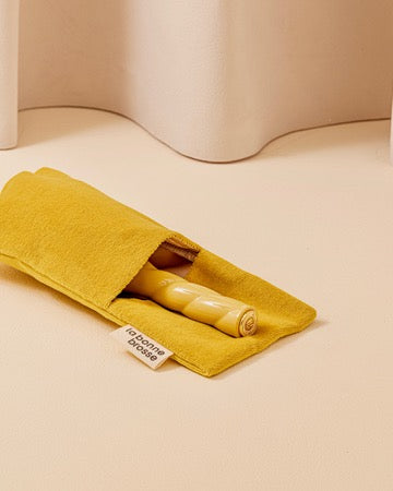 la-bonne-brosse-n-02-la-petite-brosse-d-m-lante-soin-l-indispensable-jaune-safra image 6