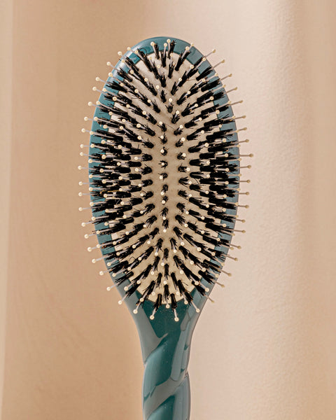 la-bonne-brosse-n-03-la-brosse-cuir-chevelu-sensible-l-indispensable-douceur-ble-2 image 4