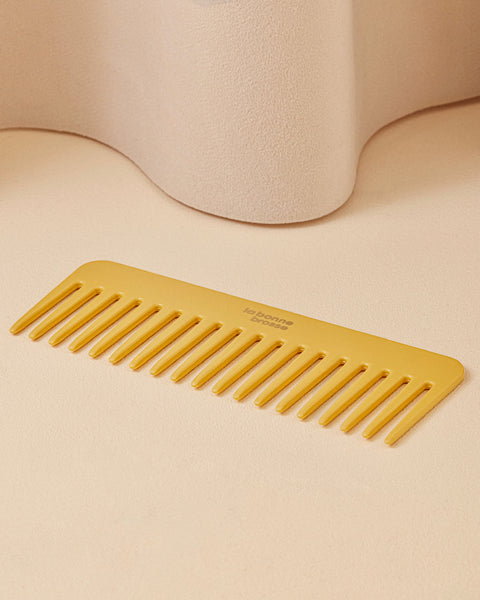 la-bonne-brosse-le-peigne-large-d-m-lant-en-ac-tate-jaune-safran image 2