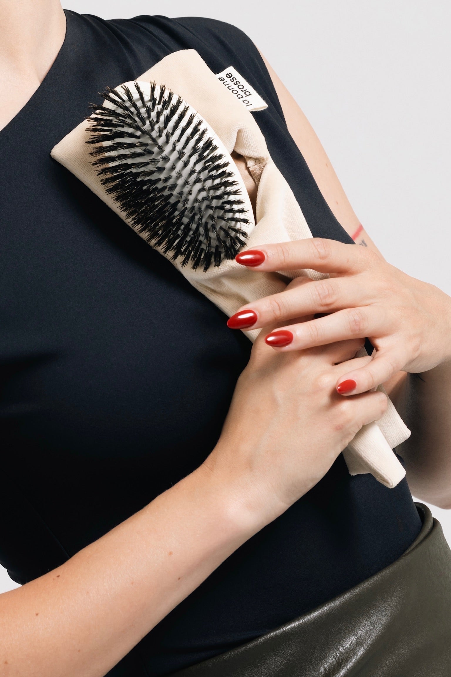 la-bonne-brosse-n-01-la-brosse-brillance-soin-l-universelle-blanc-cr-me-grande-2 image 6