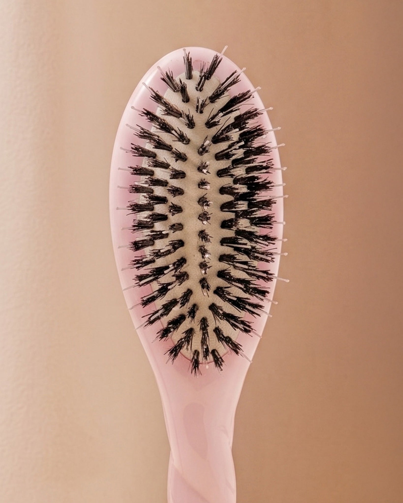 la-bonne-brosse-n-02-la-petite-brosse-d-m-lante-soin-l-indispensable-rose-lilas image 3