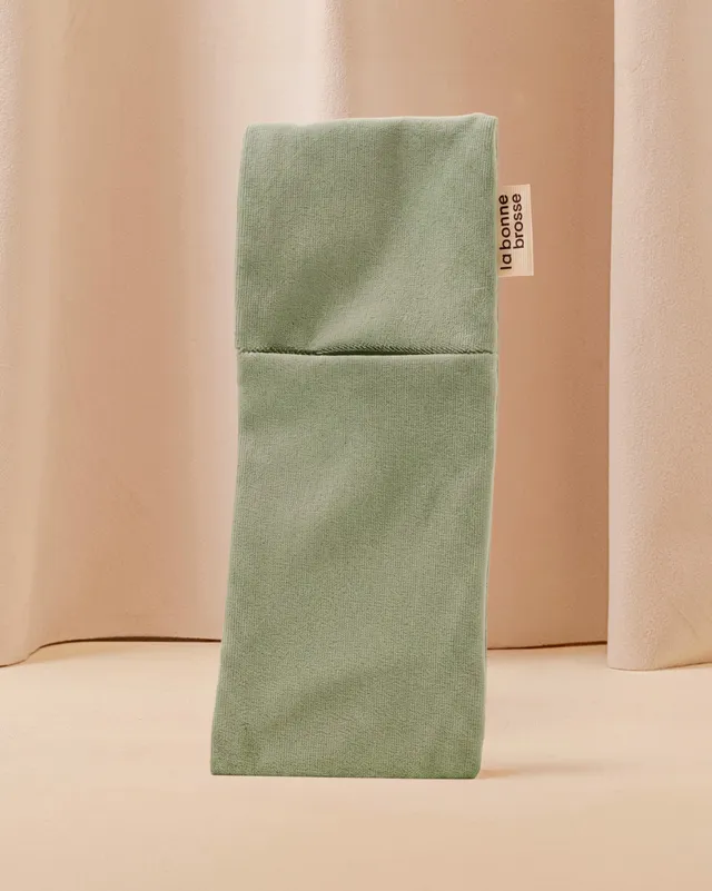 la-bonne-brosse-pochette-grande-brosse-vert-amande-velours-et-satin image 1