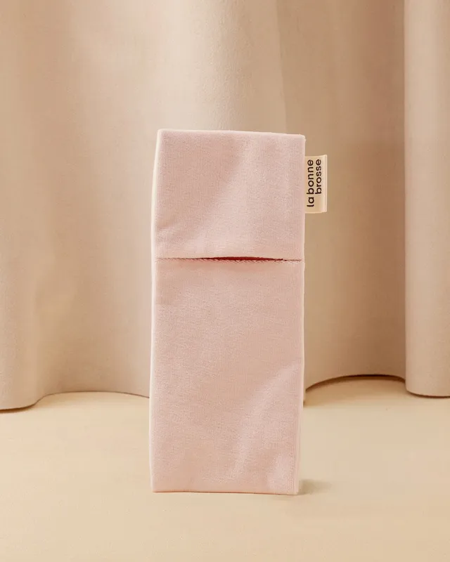 la-bonne-brosse-pochette-brosse-b-b-rose-lilas image 1