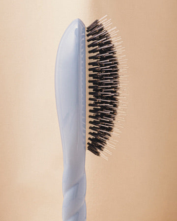 la-bonne-brosse-n-02-la-brosse-d-m-lante-soin-l-indispensable-bleu-ciel-grand-fo image 3