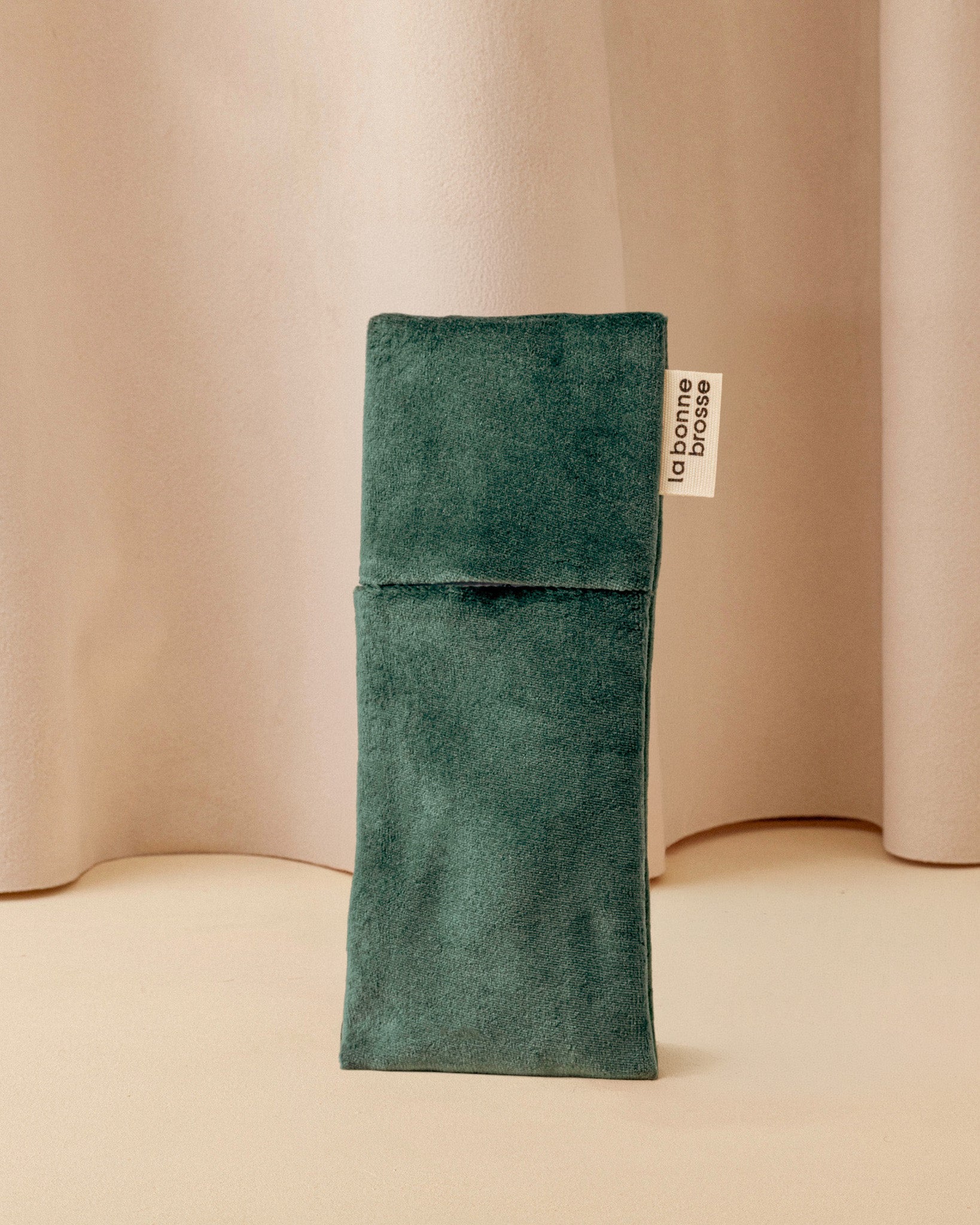 la-bonne-brosse-la-pochette-petite-brosse-vert-meraude image 1