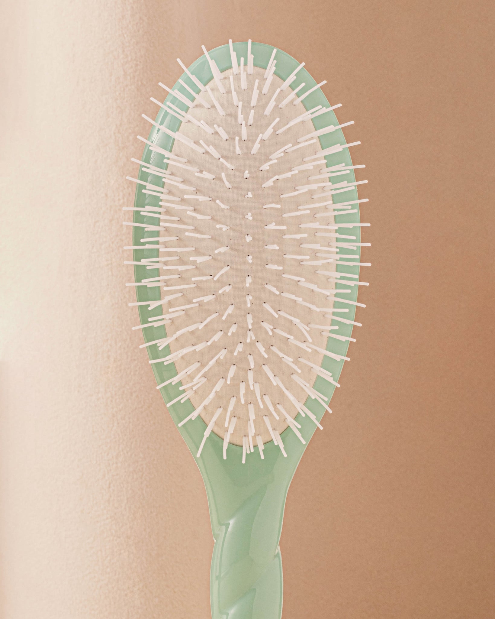 la-bonne-brosse-n-07-l-intense-brosse-d-m-lante-stimulante-bleu-lagon-dition-lim image 4