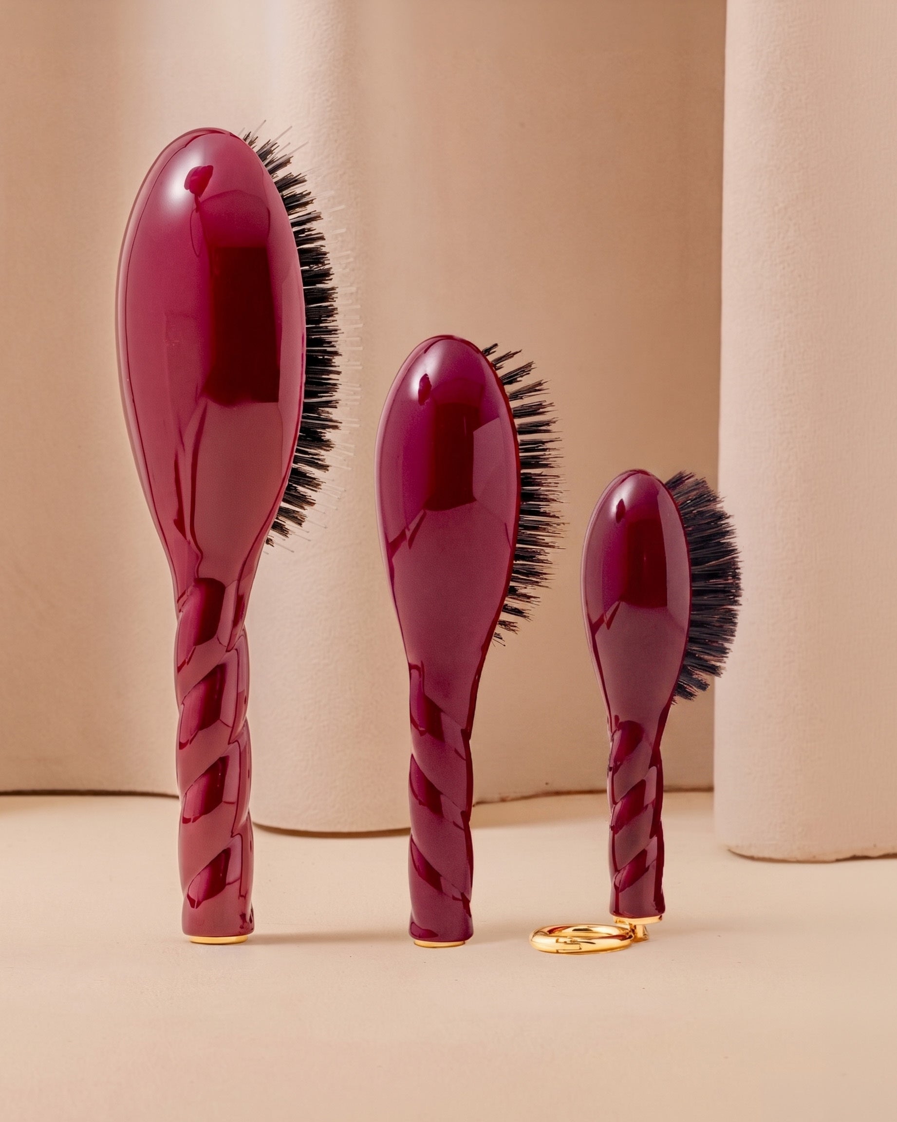 la-bonne-brosse-n-01-la-micro-brosse-brillance-soin-l-universelle-jaune-safran-b image 6