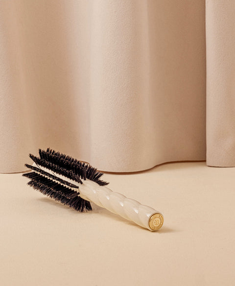 la-bonne-brosse-n-05-la-brosse-ronde-brushing-volume-style-blanc-cr-me-2 image 3