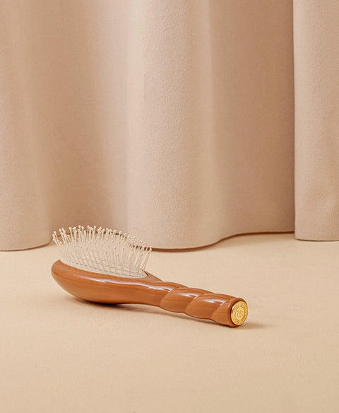 la-bonne-brosse-n-04-la-petite-brosse-d-m-lante-massante-la-miracle-terracotta image 5