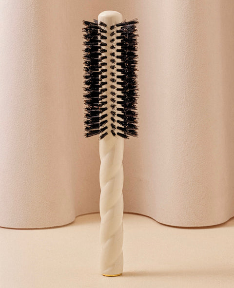 la-bonne-brosse-n-05-la-brosse-ronde-brushing-volume-style-blanc-cr-me-2 image 2