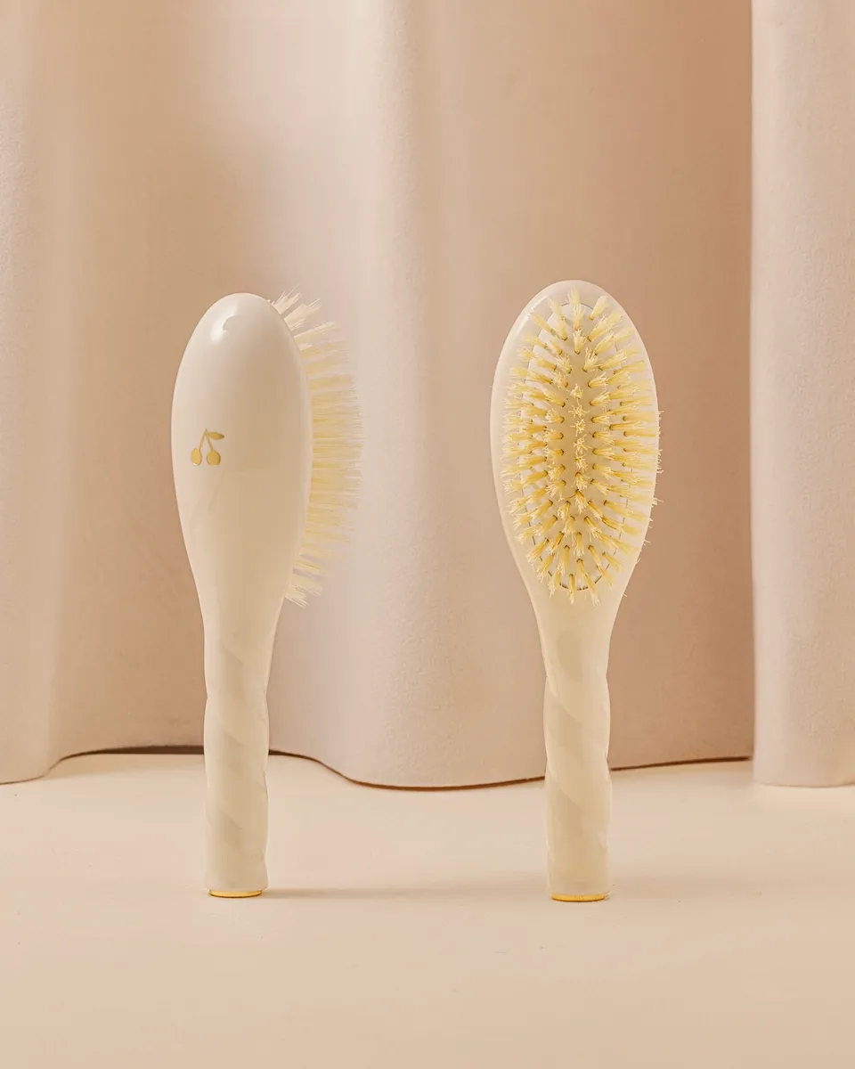 la-bonne-brosse-n-06-la-brosse-b-b-bonpoint-x-blanc-cr-me-pochon-offert image 1