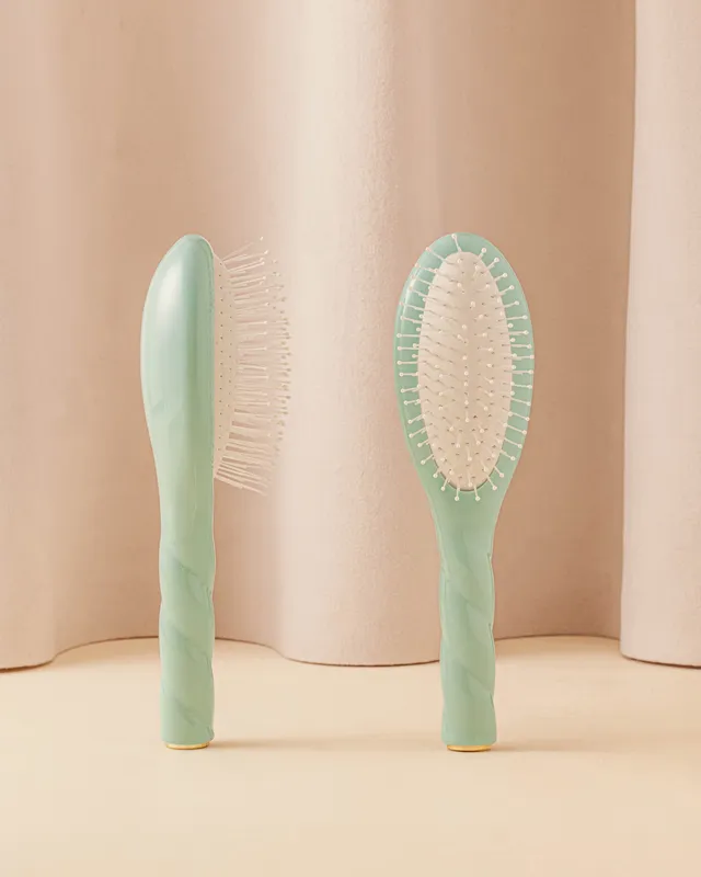 la-bonne-brosse-n-04-la-miracle-petite-brosse-d-m-lante-massante-bleu-lagon-diti image 1