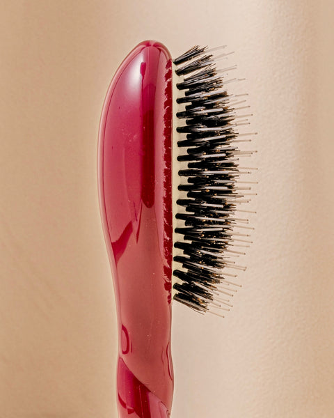 la-bonne-brosse-n-02-la-petite-brosse-d-m-lante-soin-l-indispensable-rouge-ceris image 4
