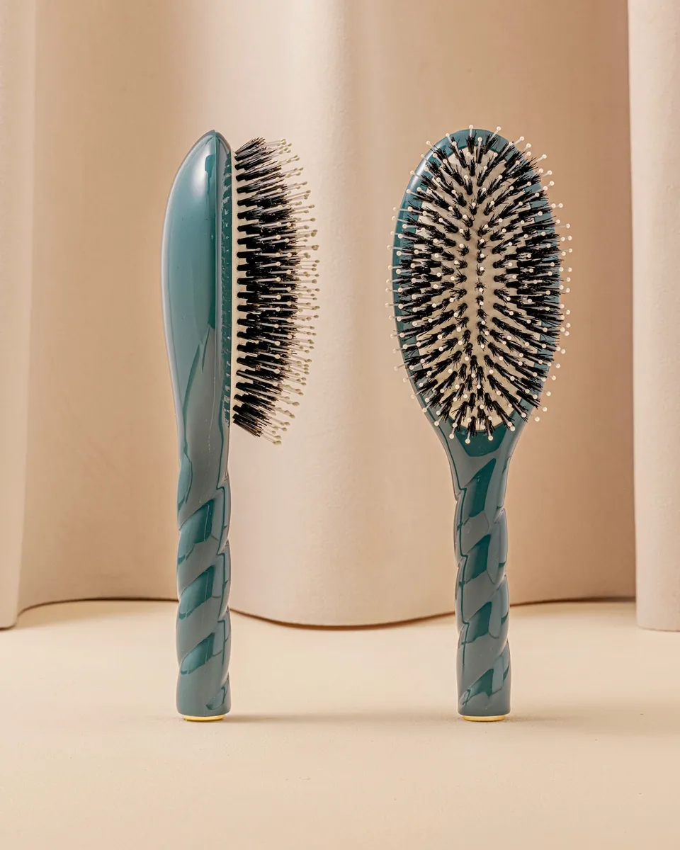 la-bonne-brosse-n-03-la-brosse-cuir-chevelu-sensible-l-indispensable-douceur-ble-2 image 1