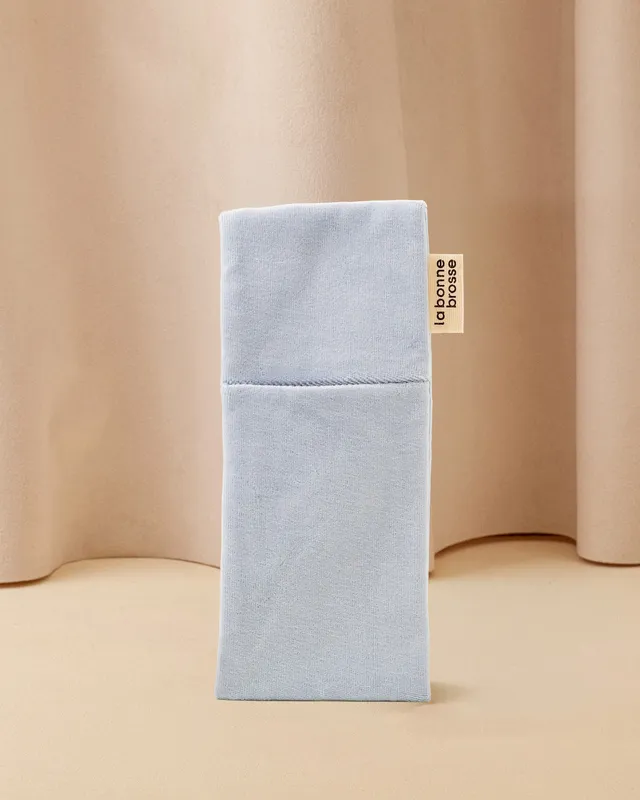 la-bonne-brosse-pochette-petite-brosse-bleu-ciel image 1