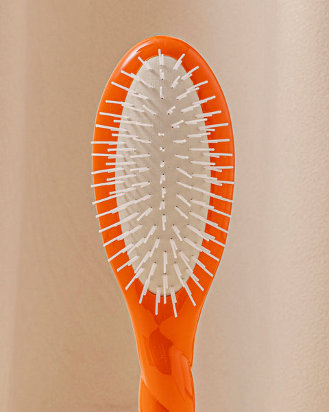 la-bonne-brosse-n-07-intense-small-brosse-d-m-lante-stimulante-orange-seventies- image 3