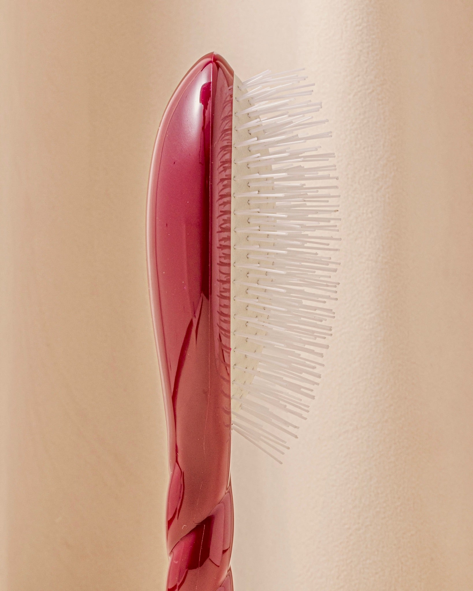 la-bonne-brosse-n-07-l-intense-brosse-d-m-lante-stimulante-grande-taille-rouge-c image 3