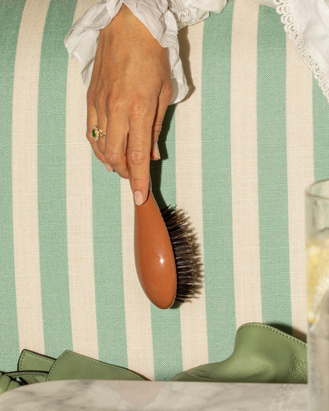 la-bonne-brosse-n-01-la-petite-brosse-brillance-soin-l-universelle-terracotta image 4