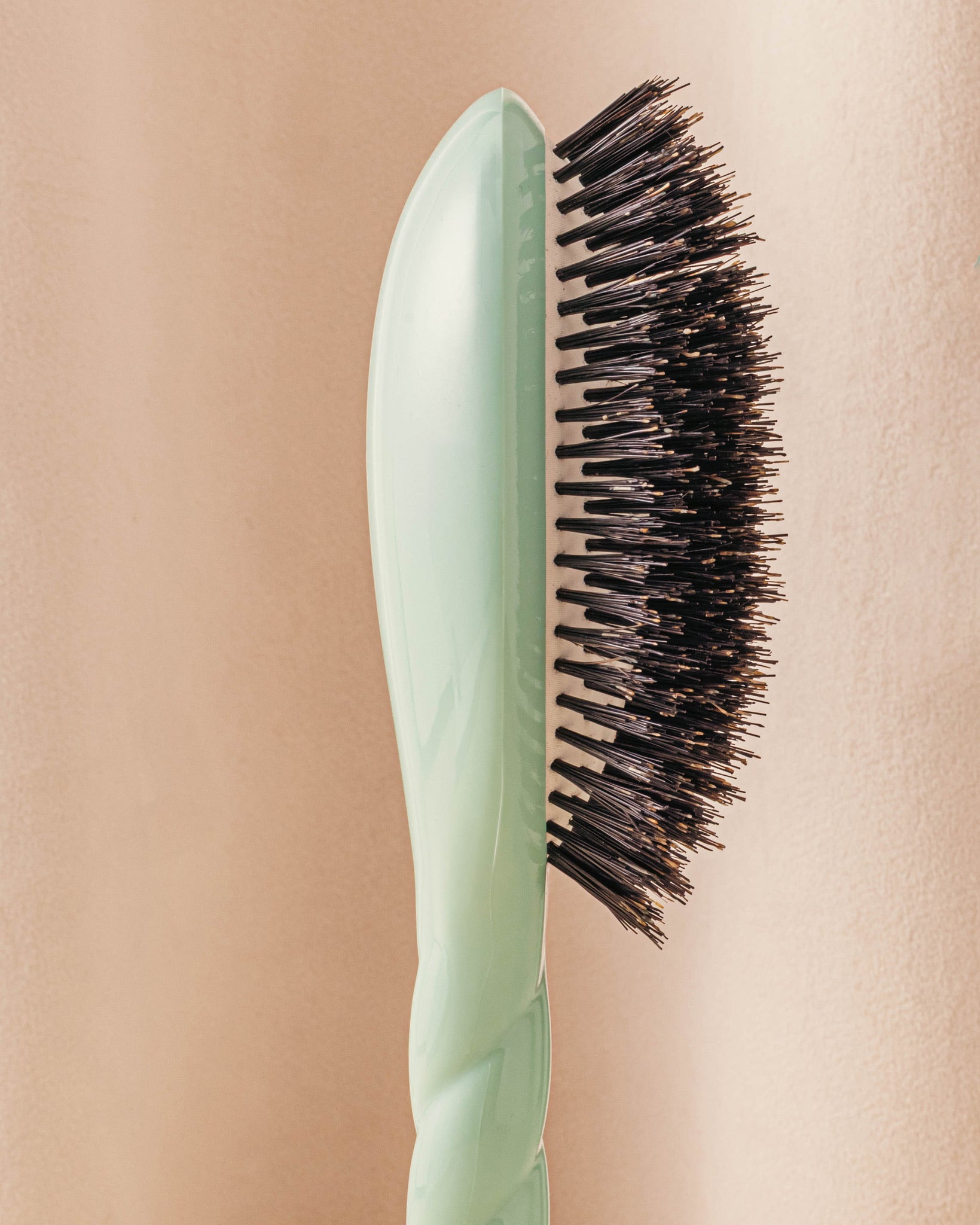 la-bonne-brosse-n-01-la-brosse-brillance-soin-l-universelle-dition-limit-e-bleu- image 3