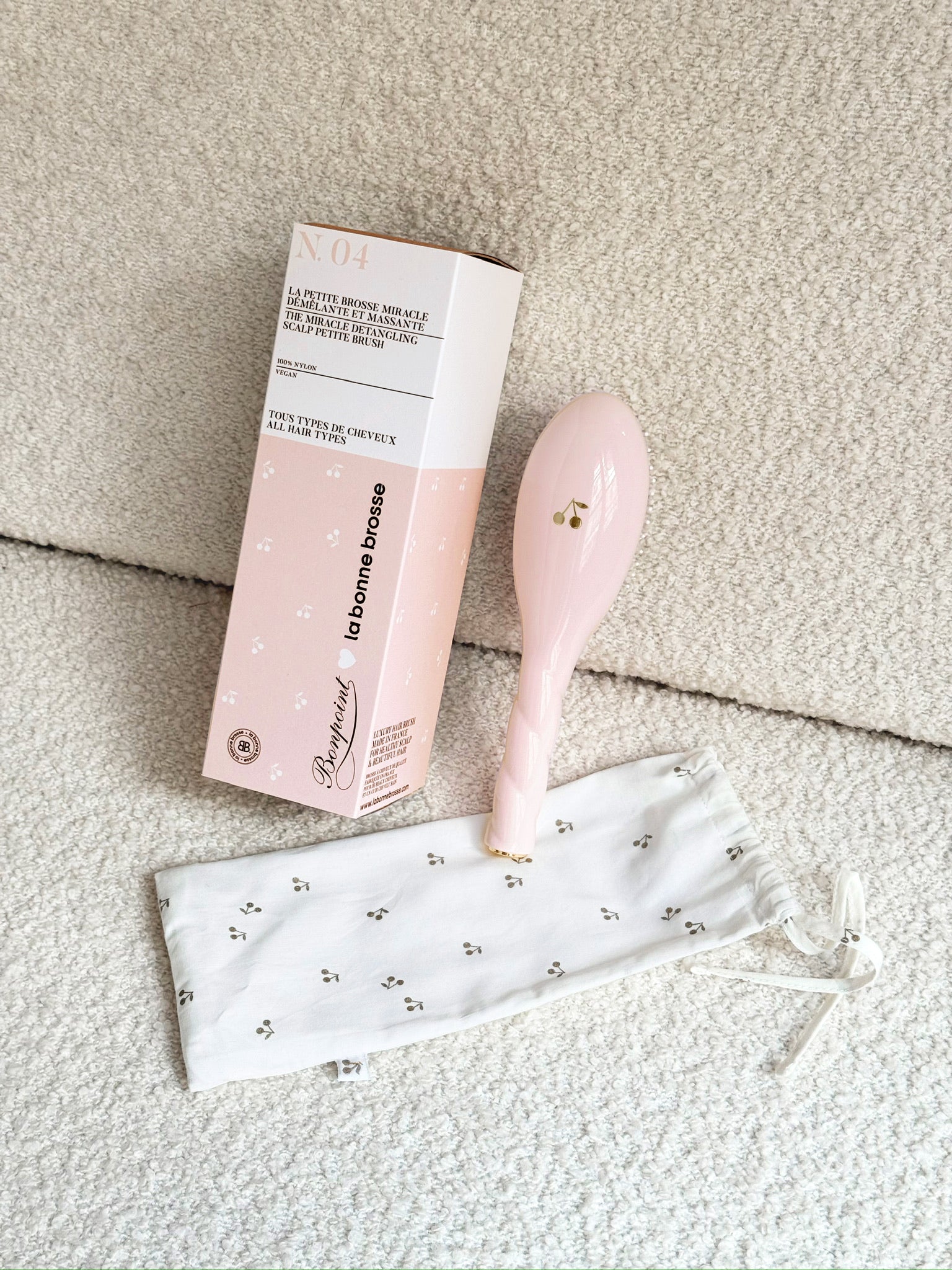bonpoint-x-la-bonne-brosse-n-04-la-petite-brosse-enfant-rose-lilas-et-pochon-off image 3