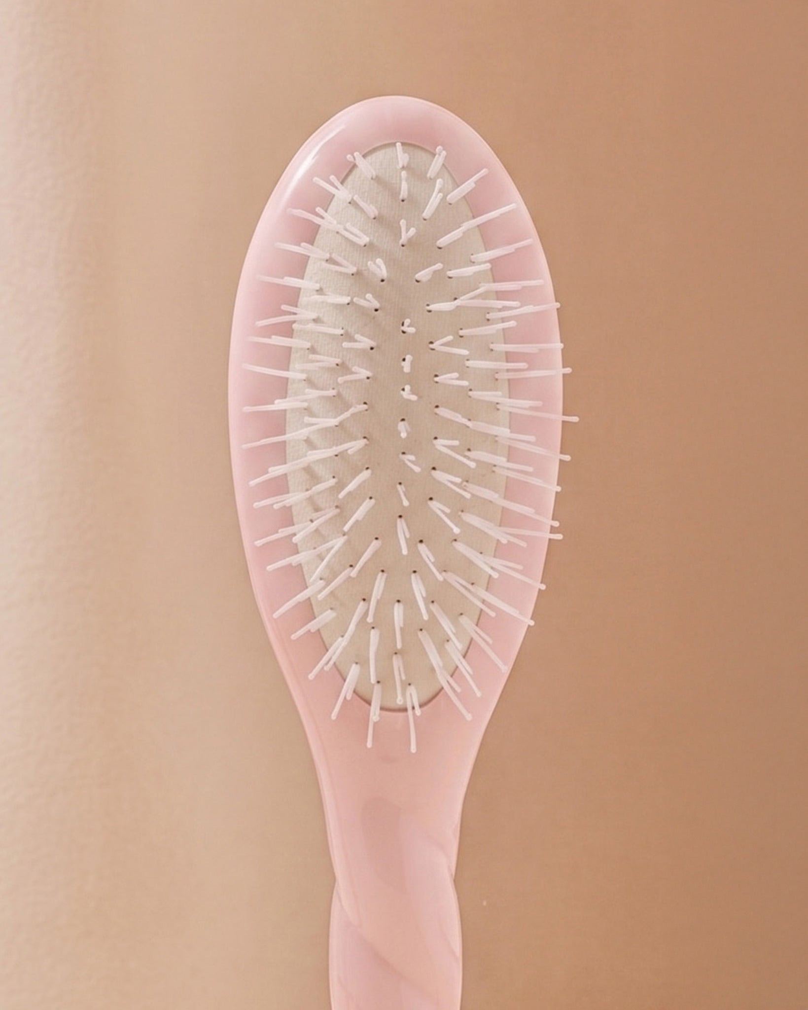 la-bonne-brosse-n-04-la-miracle-petite-brosse-d-m-lante-massante-rose-lilas image 3