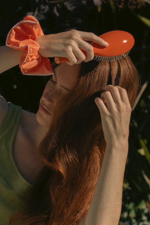 la-bonne-brosse-grand-chouchou-seventies-orange-coton-gots image 4