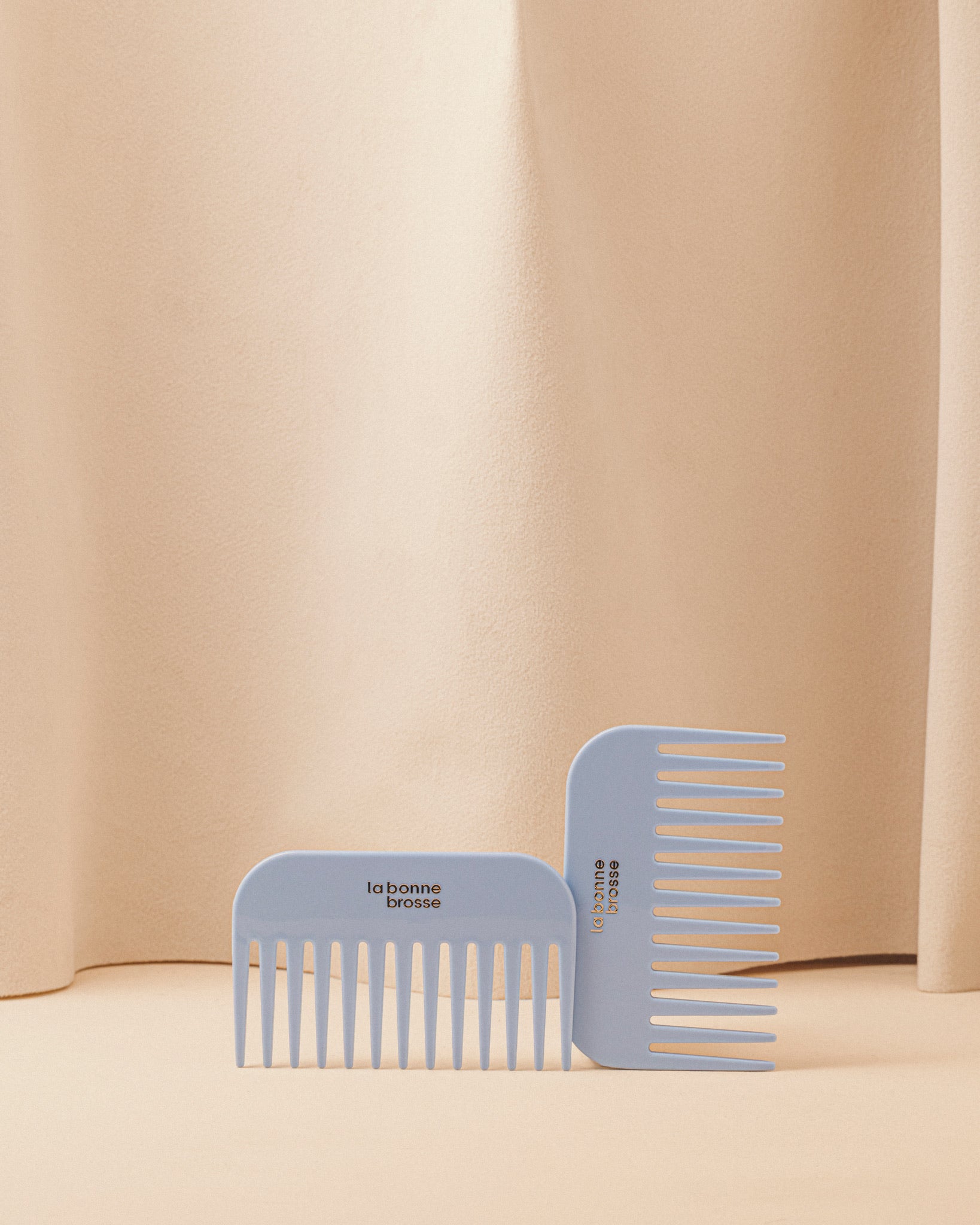 la-bonne-brosse-le-petit-peigne-large-d-m-lant-en-ac-tate image 2