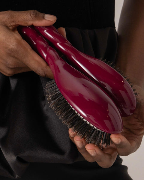 la-bonne-brosse-n-01-la-brosse-brillance-soin-l-universelle-rouge-cerise image 4