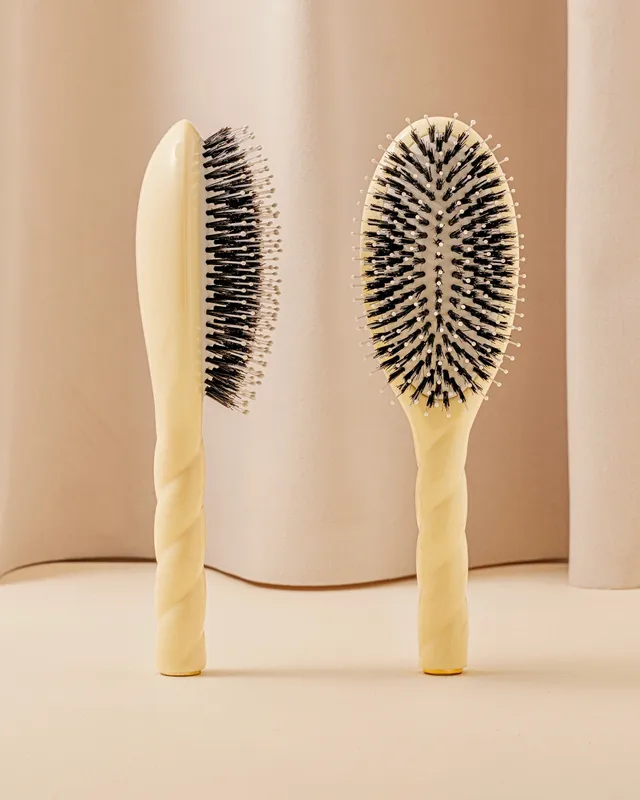 la-bonne-brosse-n-03-la-brosse-cuir-chevelu-sensible-l-indispensable-douceur-ivo image 1