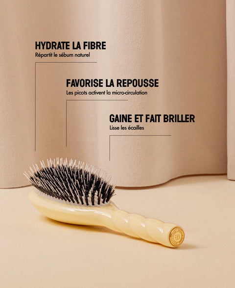 la-bonne-brosse-n-02-la-brosse-d-m-lante-soin-l-indispensable-grande-ivoire-cair image 8