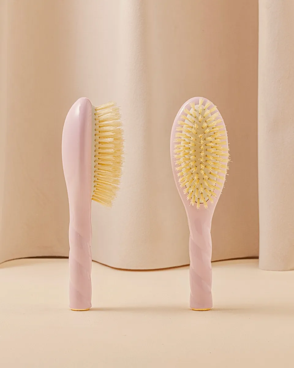 la-bonne-brosse-n-06-ma-premi-re-brosse-b-b-rose-lilas image 1