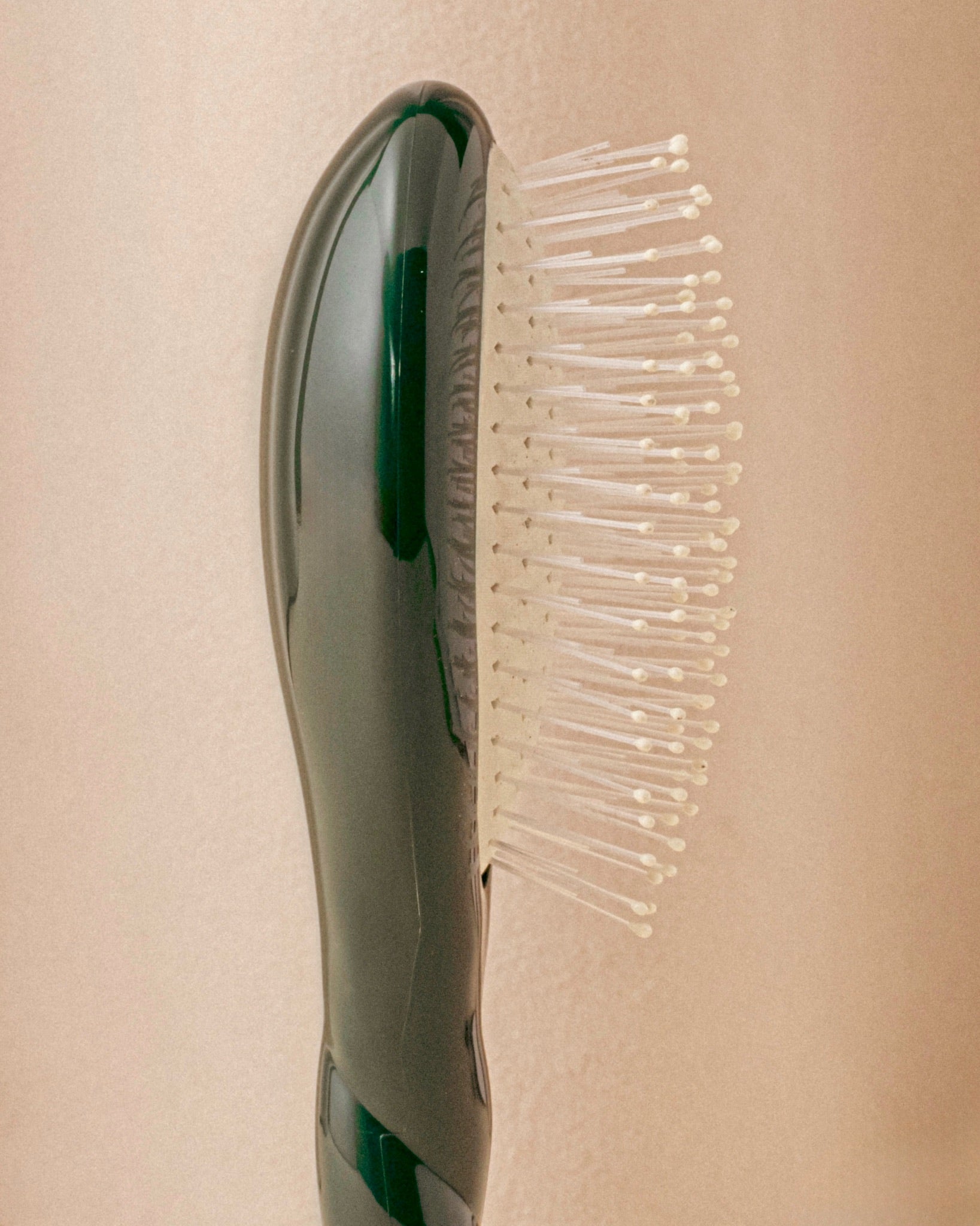 la-bonne-brosse-n-04-la-miracle-petite-brosse-d-m-lante-massante-vert-emeraude image 3