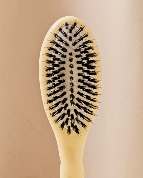la-bonne-brosse-n-02-la-petite-brosse-d-m-lante-soin-l-indispensable-ivoire-cair image 4