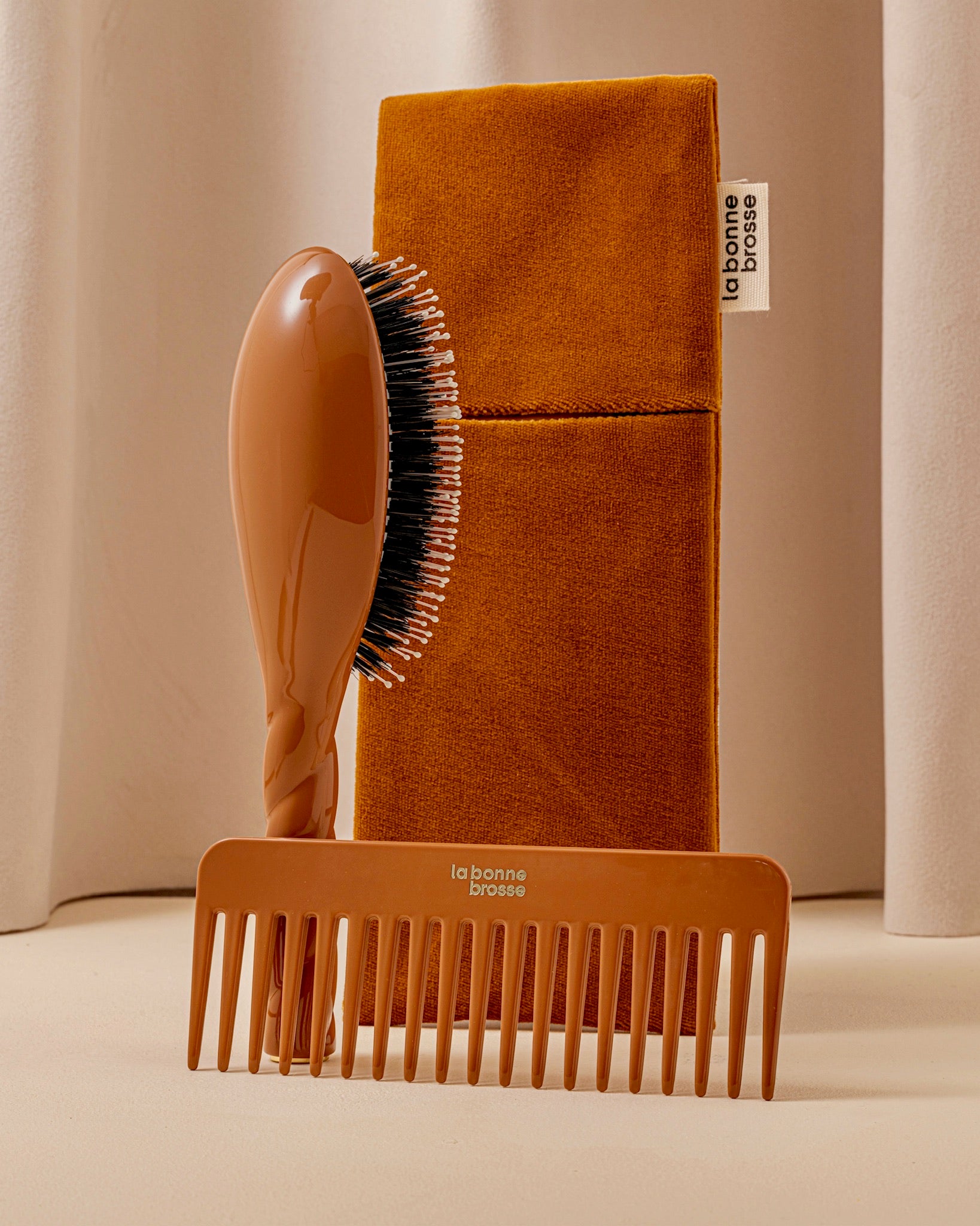 la-bonne-brosse-la-pochette-grande-brosse-terracotta image 3