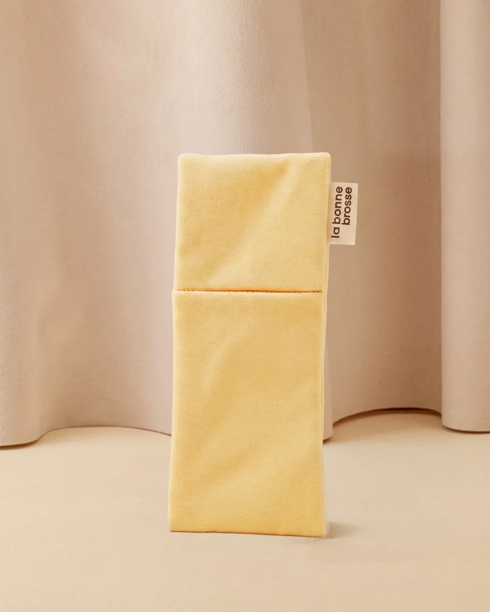 la-bonne-brosse-la-pochette-petite-brosse-cair-pochette-velours-et-satin-recycl- image 1