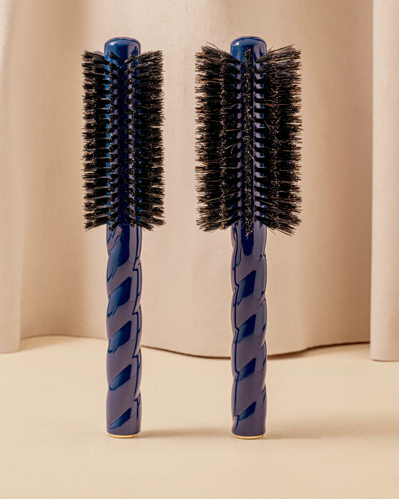 la-bonne-brosse-n-05-la-brosse-ronde-brushing-volume-style-blanc-cr-me image 7