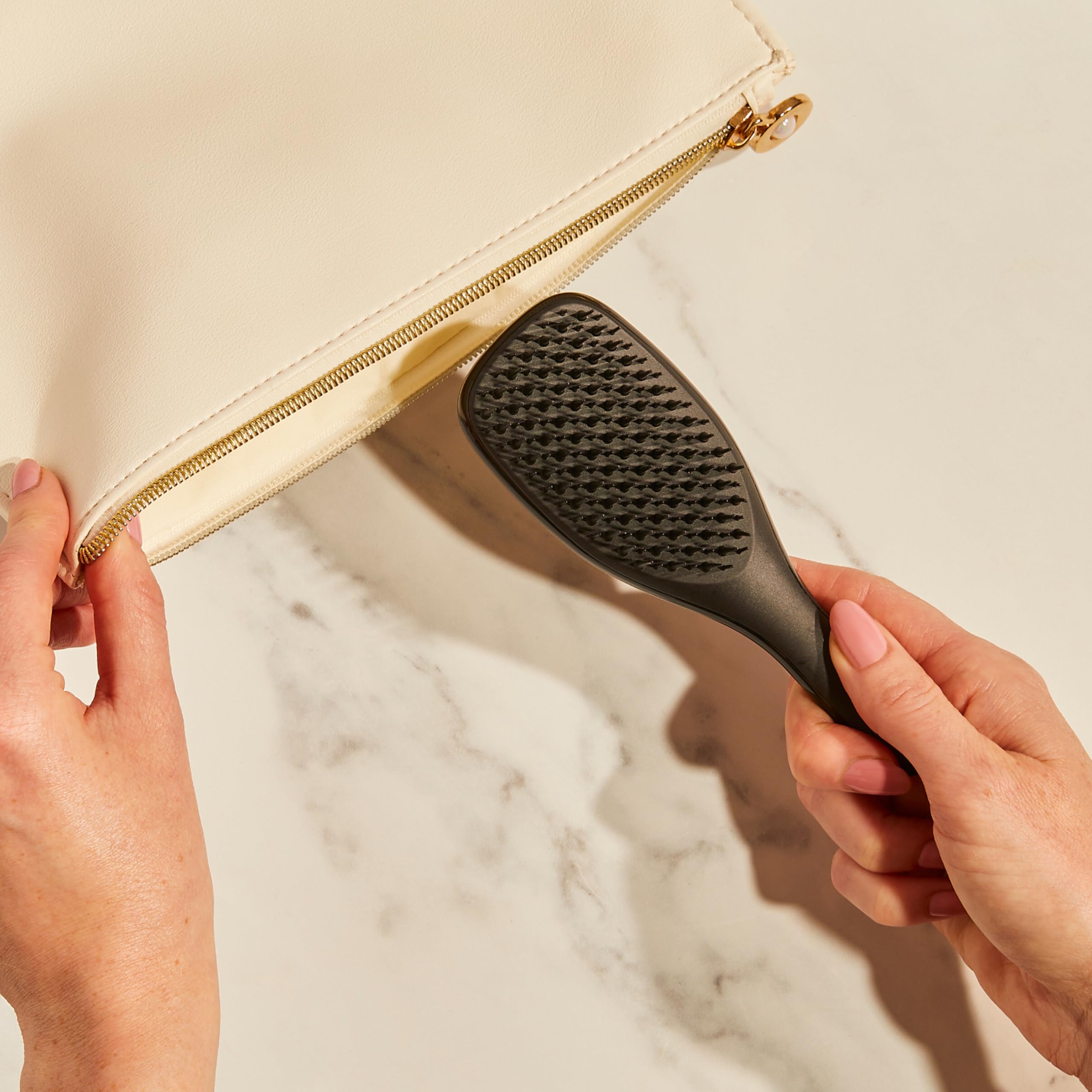 tangle-teezer-mini-ultimate-detangler-brosse-d-m-lante-voyage-noir image 6