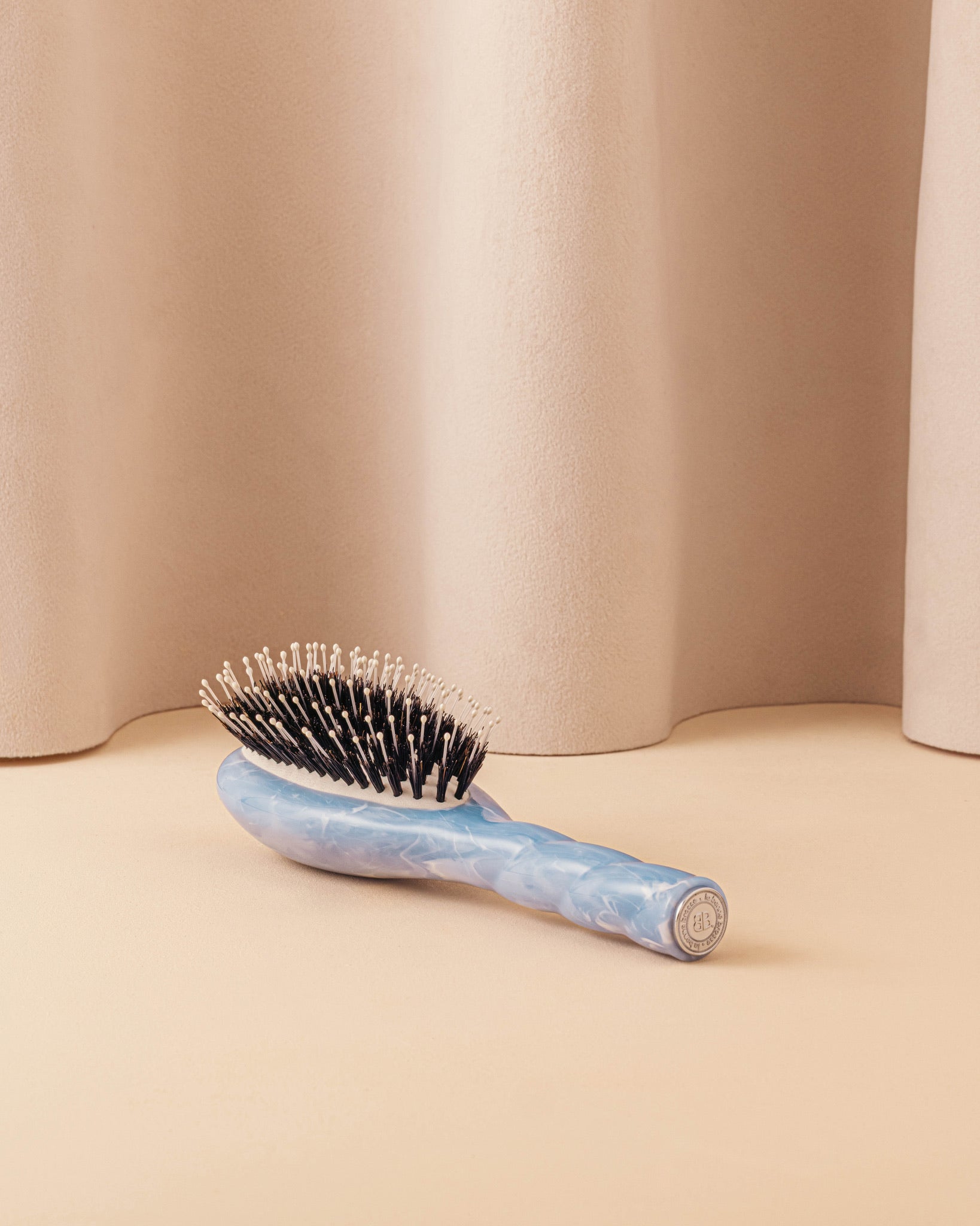 roseanna-x-la-bonne-brosse-n-03-la-petite-brosse-cuir-chevelu-sensible-tie-dye-b image 5