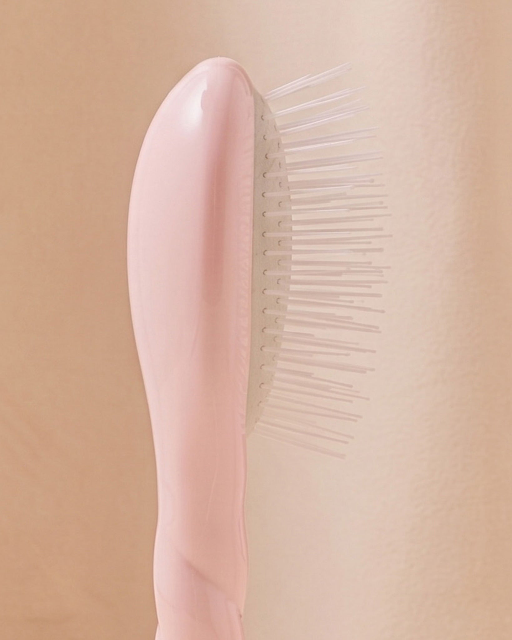 la-bonne-brosse-n-07-l-intense-petite-brosse-d-m-lante-stimulante-rose-lilas image 2