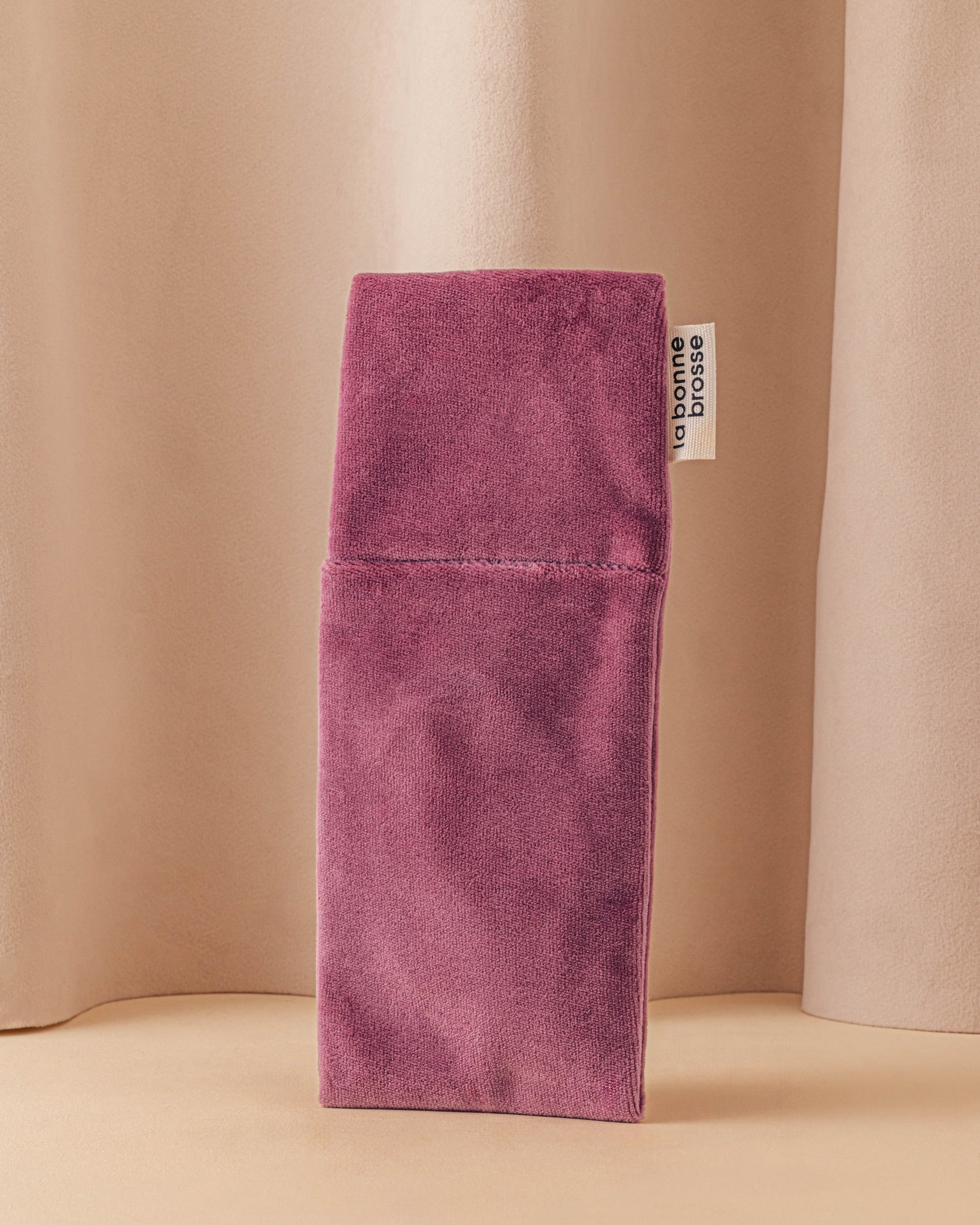 la-bonne-brosse-pochette-petite-brosse-aubergine-satin image 1