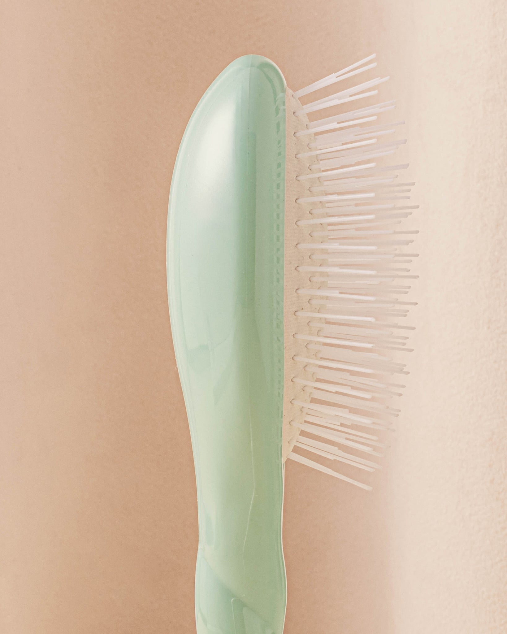 la-bonne-brosse-n-07-l-intense-petite-brosse-d-m-lante-stimulante-dition-limit-e image 3