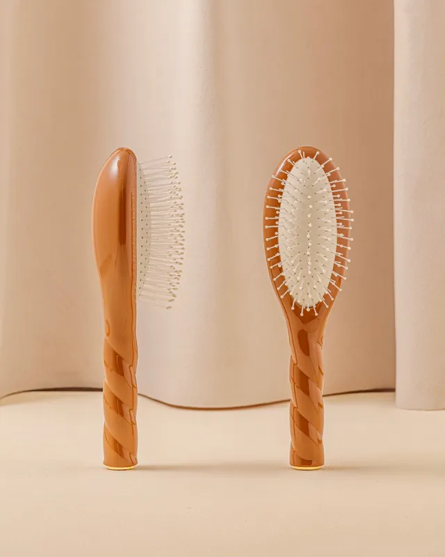 la-bonne-brosse-n-04-la-petite-brosse-d-m-lante-massante-la-miracle-terracotta image 1