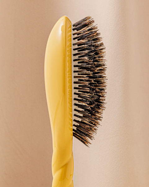 la-bonne-brosse-n-01-la-brosse-brillance-soin-l-universelle-jaune-safran-grande- image 3